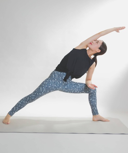 URBAN RESEARCH Sonny Label（アーバンリサーチサニーレーベル）の「SLAB Flare Tanktop（タンクトップ・レディース・ブラック/カーキ・FREE）」の5枚目の写真