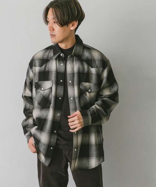 URBAN RESEARCH DOORS(アーバンリサーチドアーズ)の「オンブレチェックウエスタンシャツ(シャツ/ブラウス・メンズ・ブラック/レッド/グリーン・MEDIUM/LARGE)」の11枚目の写真