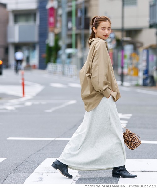 coca(coca)(コカ)の「ビックシルエットドルマンシャツ(シャツ/ブラウス・レディース・ダークベージュ/ホワイト・M/L)」の12枚目の写真