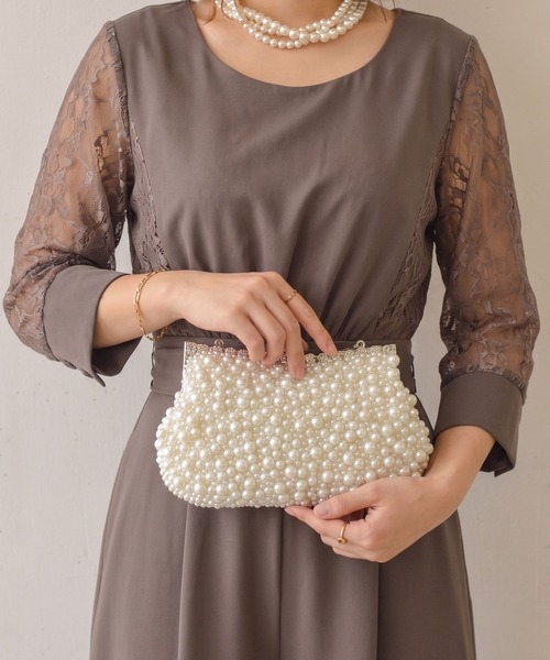 styiro(スタイロ)の「パールぎっしりがま口パーティーバッグ ショートチェーン付き(クラッチバッグ・レディース・ホワイト系その他・FREE)」の1枚目の写真