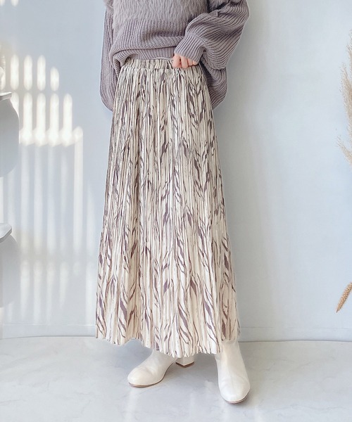 AS KNOW AS plus（アズノゥアズプラス）の「♪ゆらり消しプリーツスカート（スカート・レディース・ベージュ系その他/ホワイト系その他/ブラウン系その他/ブラック系その他・FREE）」の4枚目の写真