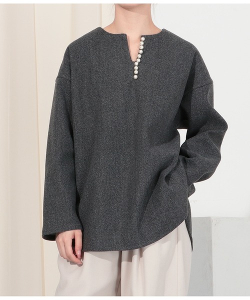 Settimissimo(セッティミッシモ)の「カットメルトンパールデザインプルオーバー(Tシャツ/カットソー・レディース・グレー/オフホワイト・FREE)」の1枚目の写真