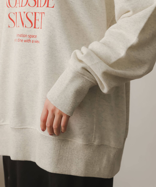 SENSE OF PLACE by URBAN RESEARCH（センスオブプレイスバイアーバンリサーチ）の「グラフィックルーズスウェット（スウェット・レディース・その他1/その他2/その他3・ONE）」の20枚目の写真