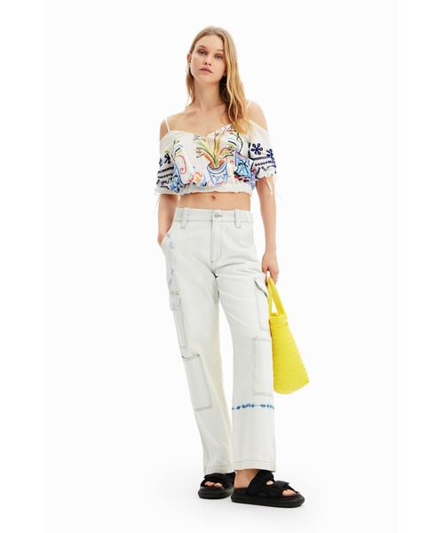 Desigual（デシグアル）の「イラスト ショートギャザーブラウス（シャツ/ブラウス・レディース・ホワイト・M/XL/L/XS/S）」の6枚目の写真