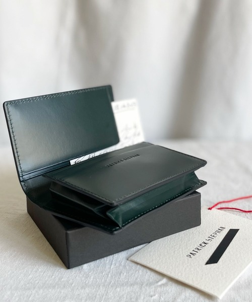 PATRICK STEPHAN(パトリックステファン)の「パトリック ステファン / Leather card case 'brillant' カードケース(名刺入れ・メンズ・ブラック/ダークグリーン・FREE)」の5枚目の写真