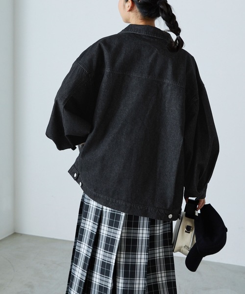 forksy.（フォルクシー）の「【forksy.】オーバーサイズ2Wayシルエットデニムジャケット（デニムジャケット・レディース・インディゴブルー/アイボリー/ブラック/ブルー/サックスブルー系1/グレー/ブルー系1・FREE）」の17枚目の写真