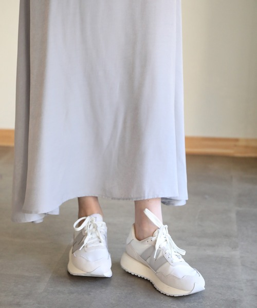 aity（アイティ）の「ツイルストラップキャミワンピース 夏服（ワンピース・レディース・ブラック/ブルー/ライトグレー/ベージュ/アイボリー・M）」の12枚目の写真