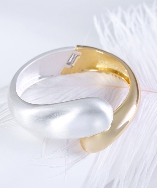 Coo+i（クーイ）の「デザインバングル（バングル/リストバンド・レディース・シルバー×ゴールド・FREE）」の7枚目の写真