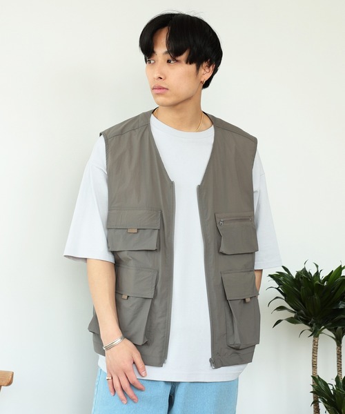 B:MING by BEAMS（ビーミングバイビームス）の「B:MING by BEAMS / マルチファンクション オープンカラー ベスト(セットアップ対応)（ベスト・メンズ・ブラック/ブラウン系その他5・LARGE/MEDIUM）」の12枚目の写真