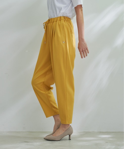 Arnold Palmer（アーノルドパーマー）の「カット ジョーゼット イージーパンツ（その他パンツ・レディース・ブラック/アイボリー/マスタード・S/M/L）」の9枚目の写真