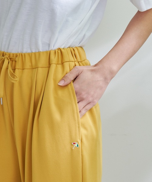 Arnold Palmer（アーノルドパーマー）の「カット ジョーゼット イージーパンツ（その他パンツ・レディース・ブラック/アイボリー/マスタード・S/M/L）」の6枚目の写真