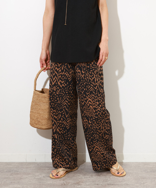 JOURNAL STANDARD relume(ジャーナルスタンダード レリューム)の「ミックスアニマルプリントパンツ(その他パンツ・レディース・ブラウン/ホワイト・FREE)」の2枚目の写真