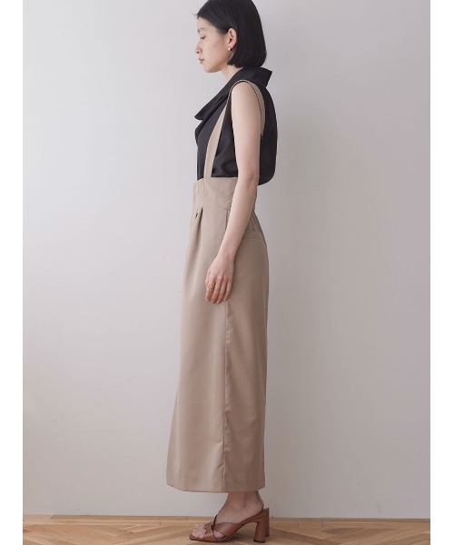 Stylevoice for xxx(スタイルヴォイスフォー)の「2WAYサスペンダー付きハイウエストタイトスカート(スカート・レディース・ベージュ/ブラック・FREE)」の8枚目の写真