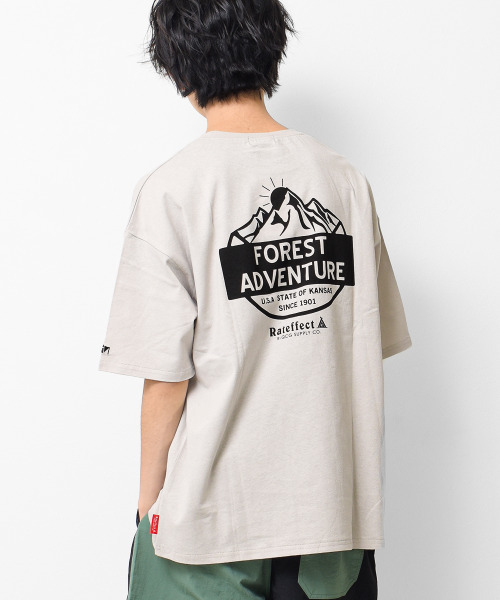 RAT EFFECT(ラットエフェクト)の「FOREST ADVENTUREビッグTシャツ(Tシャツ/カットソー・キッズ・ライトグレー/ブラック/グレイッシュベージュ/オフホワイト・170/150/130/160/140/120)」の3枚目の写真