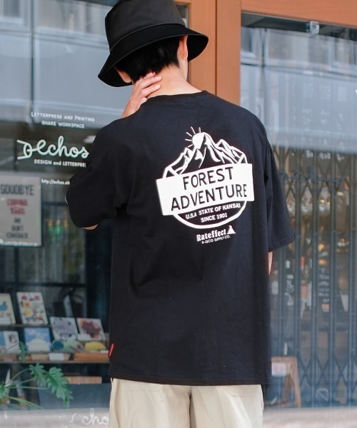RAT EFFECT(ラットエフェクト)の「FOREST ADVENTUREビッグTシャツ(Tシャツ/カットソー・キッズ・ライトグレー/ブラック/グレイッシュベージュ/オフホワイト・170/150/130/160/140/120)」の1枚目の写真