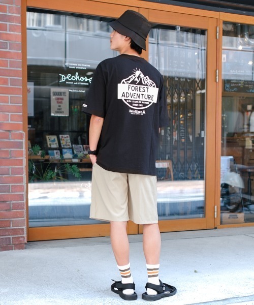 RAT EFFECT(ラットエフェクト)の「FOREST ADVENTUREビッグTシャツ(Tシャツ/カットソー・キッズ・ライトグレー/ブラック/グレイッシュベージュ/オフホワイト・170/150/130/160/140/120)」の10枚目の写真