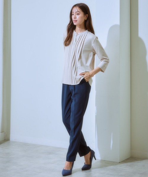 7days Life Styling(セブンデイズライフスタイリング)の「【ひんやり接触冷感】ブラウス見えシルケットポンチピンタックカットソートップス(Tシャツ/カットソー・レディース・グレイッシュベージュ/ブラック/オフホワイト/ブルーグレー/ミント・M/LL/S/L)」の14枚目の写真