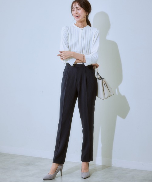 7days Life Styling(セブンデイズライフスタイリング)の「【ひんやり接触冷感】ブラウス見えシルケットポンチピンタックカットソートップス(Tシャツ/カットソー・レディース・グレイッシュベージュ/ブラック/オフホワイト/ブルーグレー/ミント・M/LL/S/L)」の15枚目の写真