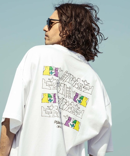 Mark Gonzales（マーク・ゴンザレス）の「MARK GONZALES ARTWORK COLLECTION(マーク ゴンザレス)バックプリント ロゴ 半袖Tシャツ/5type/6colors（Tシャツ/カットソー・メンズ・ホワイト系3/ホワイト系5/ブラック系2/ブラック系4/ベージュ系3/カーキ系4/イエロー系2/ホワイト系1/ホワイト系2/ブラック系5/ホワイト系4/ブラック系1/ブラック系3/ベージュ系2/カーキ系3/ブルー系5/イエロー系5/ベージュ系4/ブルー系1/イエロー系1・M/L/XL）」の2枚目の写真