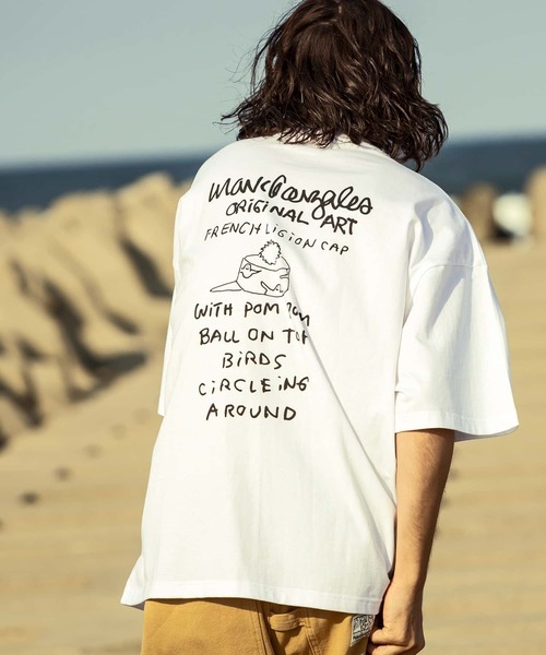 Mark Gonzales（マーク・ゴンザレス）の「MARK GONZALES ARTWORK COLLECTION(マーク ゴンザレス)バックプリント ロゴ 半袖Tシャツ/5type/6colors（Tシャツ/カットソー・メンズ・ホワイト系3/ホワイト系5/ブラック系2/ブラック系4/ベージュ系3/カーキ系4/イエロー系2/ホワイト系1/ホワイト系2/ブラック系5/ホワイト系4/ブラック系1/ブラック系3/ベージュ系2/カーキ系3/ブルー系5/イエロー系5/ベージュ系4/ブルー系1/イエロー系1・M/L/XL）」の4枚目の写真