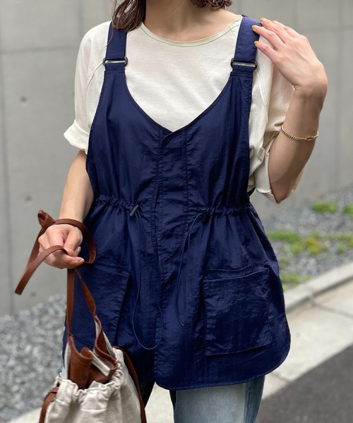 mi via loca（ミヴィアロカ）の「ドロスト ナイロンフィッシングベスト