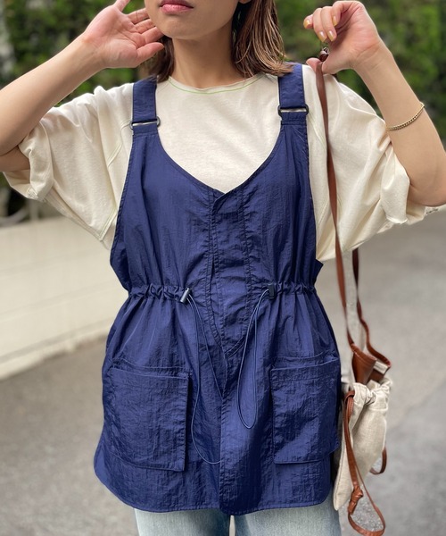 mi via loca（ミヴィアロカ）の「ドロスト ナイロンフィッシングベスト（ベスト・レディース・ネイビー/ピンク/ナチュラル/ライトカーキ/グレー・FREE）」の15枚目の写真