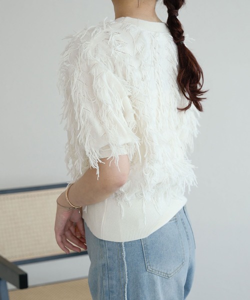 Ambre Ciel(アンブルシエル)の「フリンジパフスリーブニット/WEB/EC限定商品(ニット/セーター・レディース・ブラック/アイボリー・FREE)」の14枚目の写真