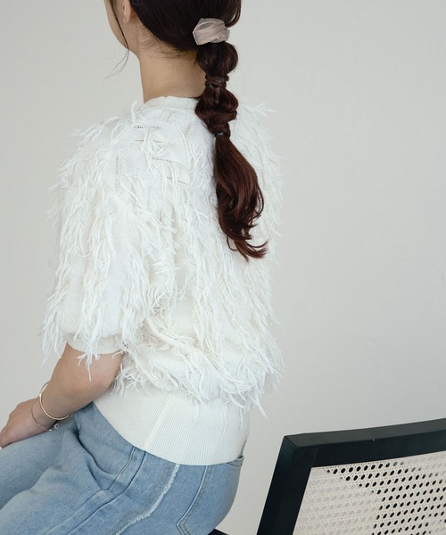Ambre Ciel(アンブルシエル)の「フリンジパフスリーブニット/WEB/EC限定商品(ニット/セーター・レディース・ブラック/アイボリー・FREE)」の15枚目の写真