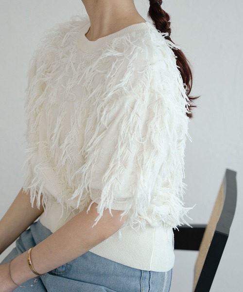 Ambre Ciel(アンブルシエル)の「フリンジパフスリーブニット/WEB/EC限定商品(ニット/セーター・レディース・ブラック/アイボリー・FREE)」の12枚目の写真