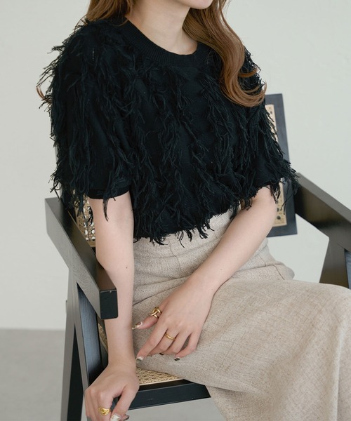 Ambre Ciel(アンブルシエル)の「フリンジパフスリーブニット/WEB/EC限定商品(ニット/セーター・レディース・ブラック/アイボリー・FREE)」の21枚目の写真