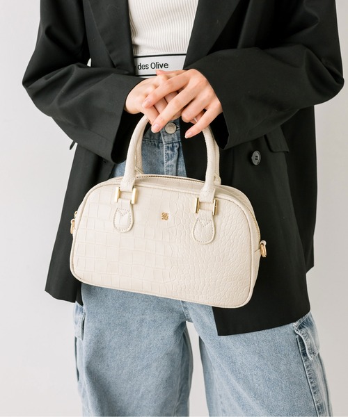 OLIVE des OLIVE(オリーブデオリーブ)の「エンブレム付きボストンバッグ 1032120050(ショルダーバッグ・レディース・ボルドー/ブラック/オフホワイト・FREE)」の2枚目の写真