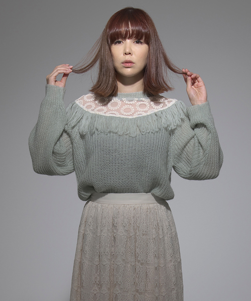 Carolina glaser フリンジニット/セーター　人気✨ CAROLINA GLASER（カロリナ グレイサー）の「CAROLINA GLASER