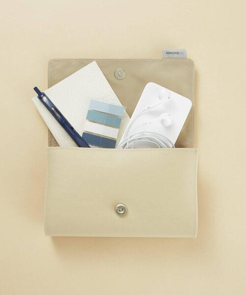 URBAN RESEARCH DOORS（アーバンリサーチドアーズ）の「KOKUYO ME×commpost　マルチポーチ（その他雑貨・レディース・ホワイト系その他/ブラウン・ONE）」の18枚目の写真