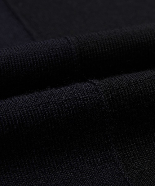 JNBY（ジェーエヌビーワイ）の「Spliced Ribbed High-neck Sweater（ニット/セーター・レディース・レッド/グレー/ブラック・38/36/40）」の12枚目の写真