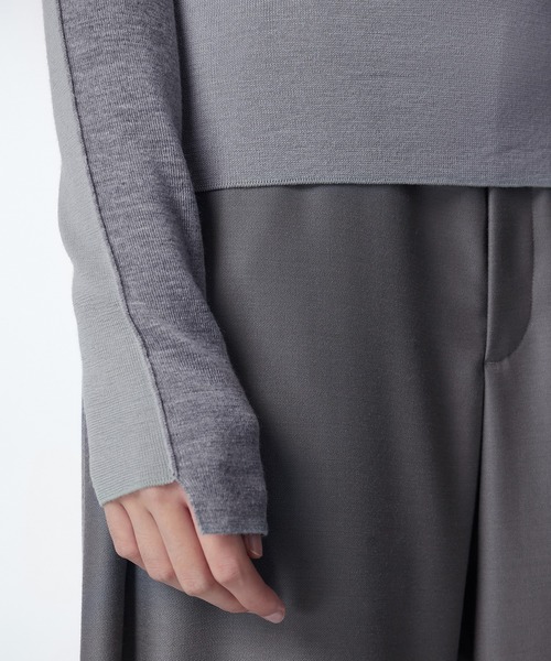 JNBY（ジェーエヌビーワイ）の「Spliced Ribbed High-neck Sweater（ニット/セーター・レディース・レッド/グレー/ブラック・38/36/40）」の20枚目の写真