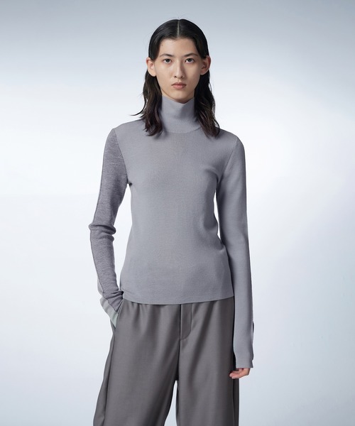 JNBY（ジェーエヌビーワイ）の「Spliced Ribbed High-neck Sweater（ニット/セーター・レディース・レッド/グレー/ブラック・38/36/40）」の15枚目の写真