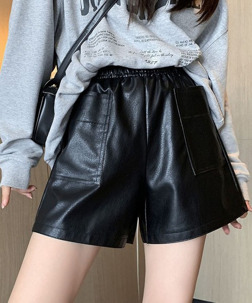 GLAMOROUS JANE（グラマラスジェーン）の「合成皮革ポケ付ショートパンツ（その他パンツ・レディース・ブラック・S/M/L）」の9枚目の写真