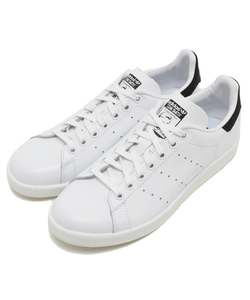 adidas Originals（アディダスオリジナルス）の「2015 秋冬新作 ウィメンズ アディダス スタンスミス ラグジュアリー adidas STAN SMITH LUXE W（スニーカー・レディース・ホワイト/ブラック/レッド・22cm/23cm/22.5cm/23.5cm/24cm/24.5cm/25cm）」の4枚目の写真