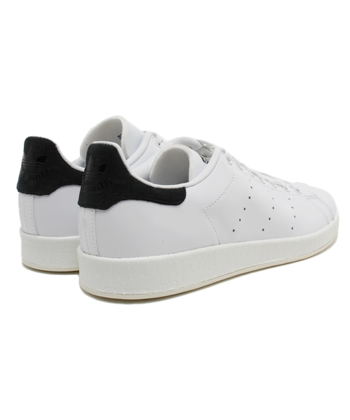 adidas Originals（アディダスオリジナルス）の「2015 秋冬新作 ウィメンズ アディダス スタンスミス ラグジュアリー adidas STAN SMITH LUXE W（スニーカー・レディース・ホワイト/ブラック/レッド・22cm/23cm/22.5cm/23.5cm/24cm/24.5cm/25cm）」の6枚目の写真