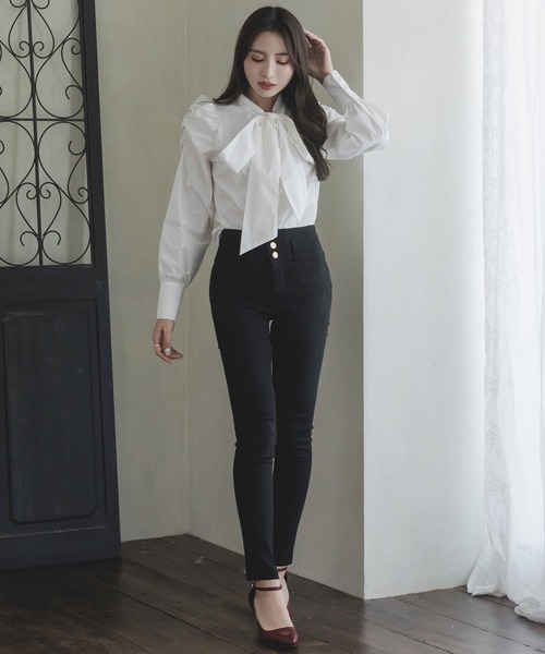 Julia Boutique(ジュリアブティック)の「3連ボタンハイウエストスキニーパンツ/23531(その他パンツ・レディース・ブラック・L/M/S)」の10枚目の写真