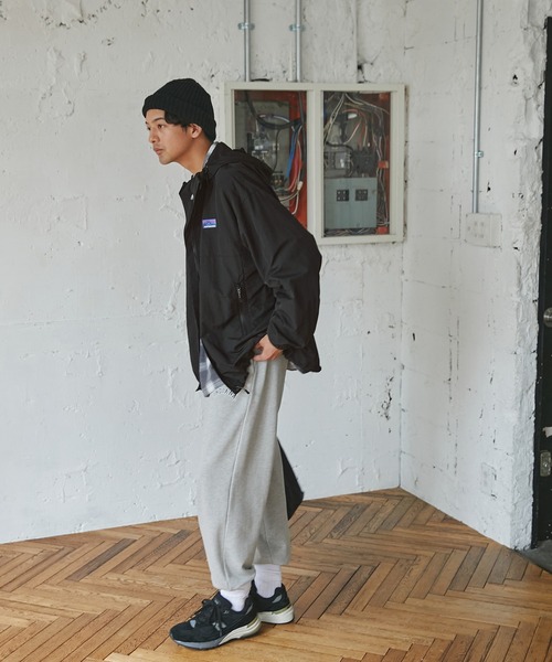 CAPTAIN STAG(キャプテンスタッグ)の「【THE CRAFT CREW PRODUCTS×CAPTAIN STAG】別注 ビッグシルエット 撥水ナイロンマウンテンジャケット(マウンテンパーカー・メンズ・チャコール/ブルー/モカ/ブラック・M/L/S)」の5枚目の写真