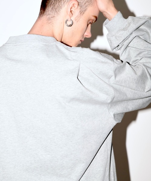 SUPERTHANKS（スーパーサンクス）の「無地オーバーサイズ コットン ロングTシャツ（ユニセックス）Refined L/S T-shirt（Tシャツ/カットソー・メンズ・ホワイト/アッシュグレー/ライトカーキ/ブラック・L/M/S）」の14枚目の写真