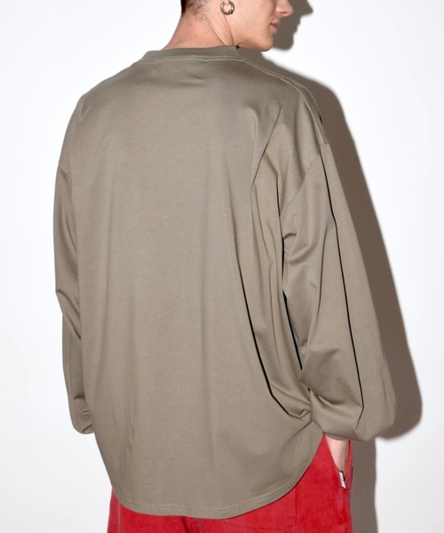 SUPERTHANKS（スーパーサンクス）の「無地オーバーサイズ コットン ロングTシャツ（ユニセックス）Refined L/S T-shirt（Tシャツ/カットソー・メンズ・ホワイト/アッシュグレー/ライトカーキ/ブラック・L/M/S）」の18枚目の写真