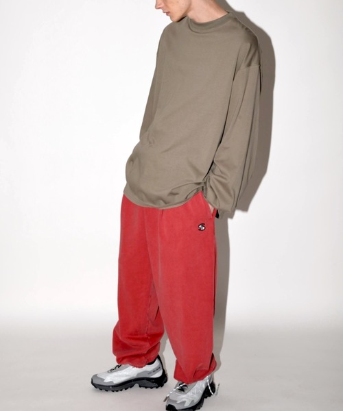 SUPERTHANKS（スーパーサンクス）の「無地オーバーサイズ コットン ロングTシャツ（ユニセックス）Refined L/S T-shirt（Tシャツ/カットソー・メンズ・ホワイト/アッシュグレー/ライトカーキ/ブラック・L/M/S）」の12枚目の写真