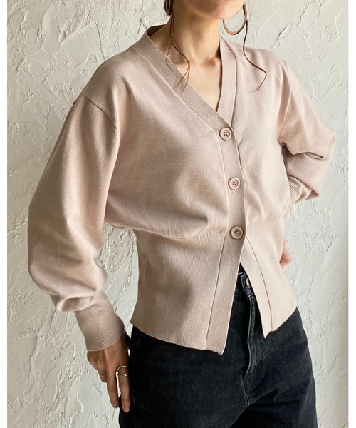 She's Closet（シーズクローゼット）の「ボリュームスリーブショート丈Vネックウエストシェイプペプラムニットカーディガン（カーディガン/ボレロ・レディース・アイボリー/グレイッシュベージュ/杢グレー/ブラック・FREE）」の7枚目の写真
