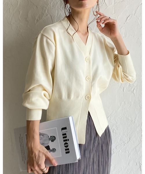 She's Closet（シーズクローゼット）の「ボリュームスリーブショート丈Vネックウエストシェイプペプラムニットカーディガン（カーディガン/ボレロ・レディース・アイボリー/グレイッシュベージュ/杢グレー/ブラック・FREE）」の9枚目の写真