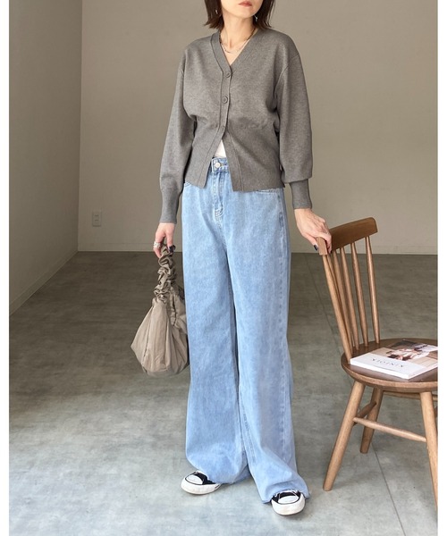 She's Closet（シーズクローゼット）の「ボリュームスリーブショート丈Vネックウエストシェイプペプラムニットカーディガン（カーディガン/ボレロ・レディース・アイボリー/グレイッシュベージュ/杢グレー/ブラック・FREE）」の12枚目の写真