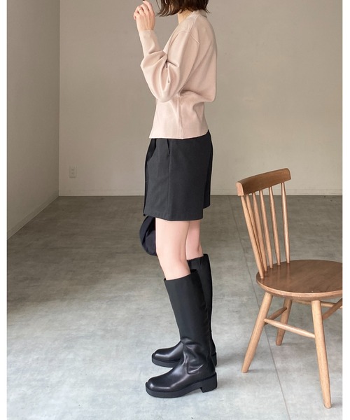 She's Closet（シーズクローゼット）の「ボリュームスリーブショート丈Vネックウエストシェイプペプラムニットカーディガン（カーディガン/ボレロ・レディース・アイボリー/グレイッシュベージュ/杢グレー/ブラック・FREE）」の19枚目の写真