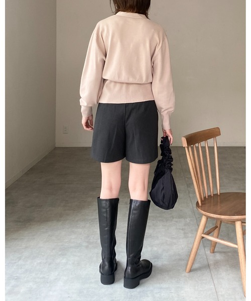 She's Closet（シーズクローゼット）の「ボリュームスリーブショート丈Vネックウエストシェイプペプラムニットカーディガン（カーディガン/ボレロ・レディース・アイボリー/グレイッシュベージュ/杢グレー/ブラック・FREE）」の20枚目の写真