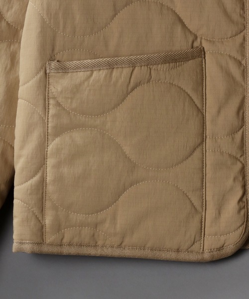 SITRY（シトリー）の「65/35 ripstop fiber down jacket/ナイロン リップストップ キルティング ファイバーダウンジャケット（ノーカラージャケット・メンズ・カーキ/ベージュ/ブラック・XL/L/M）」の5枚目の写真